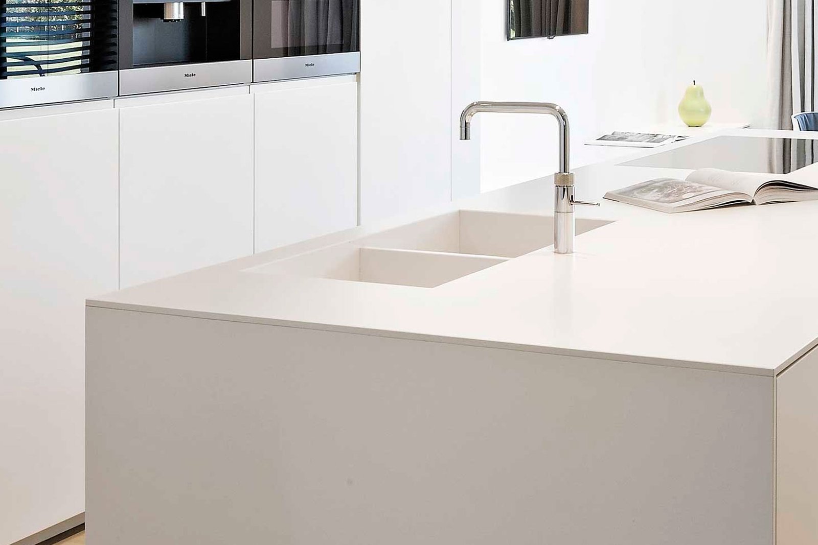 Miami+White+17+Silestone+Kitchen+Worktops